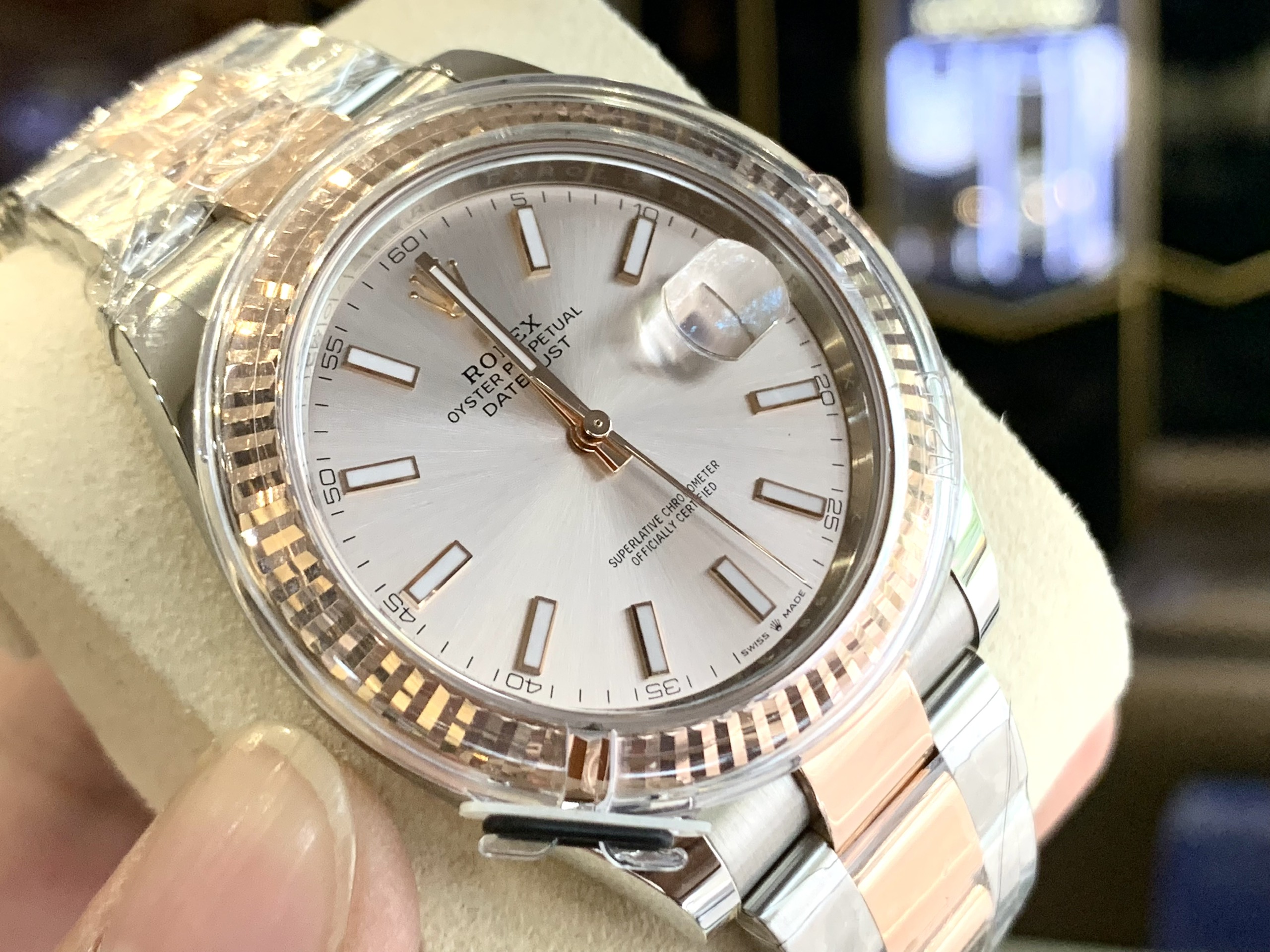 Cách nhận biết đồng hồ Rolex chính hãng