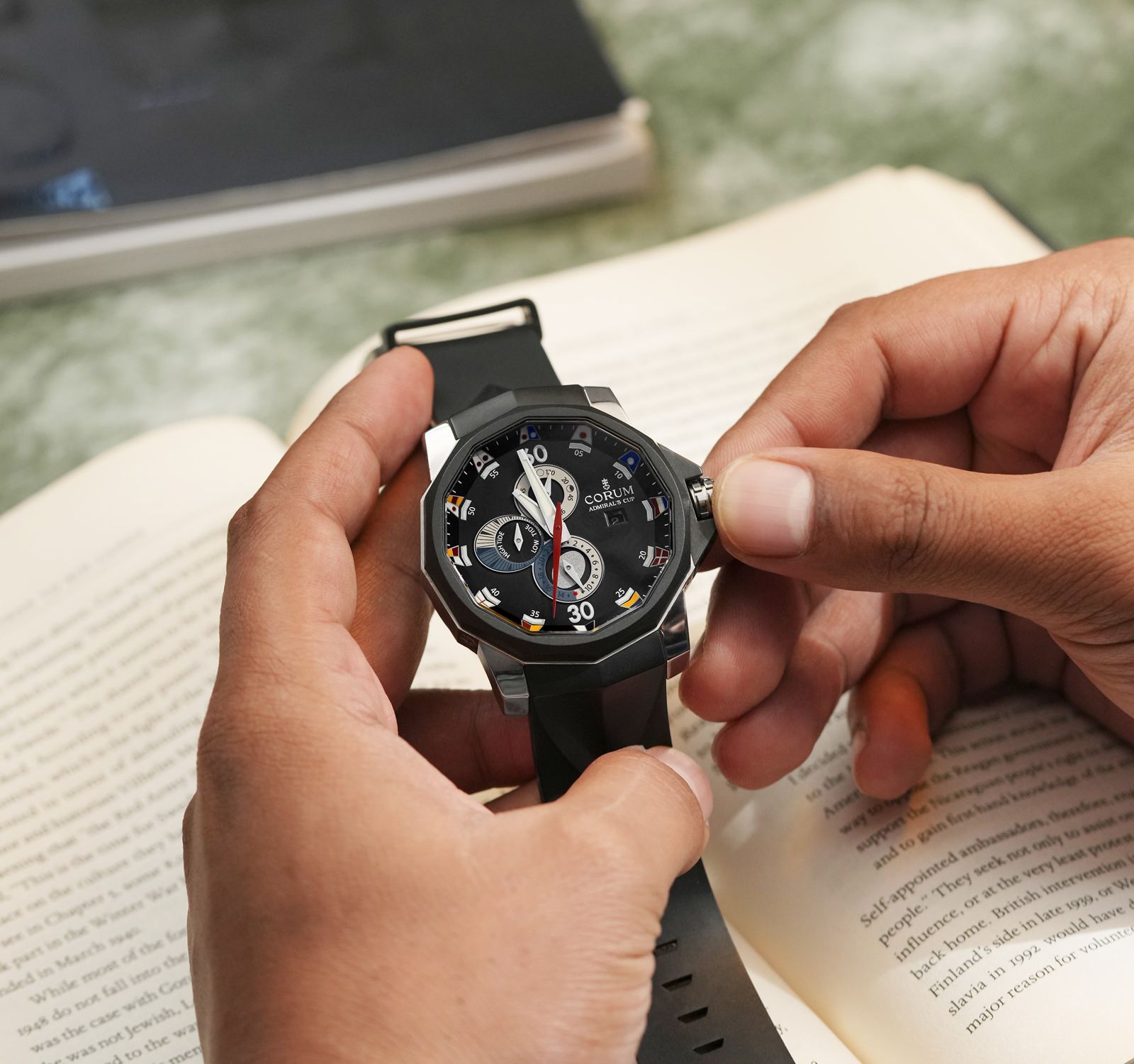 Thu mua đồng hồ Corum cũ